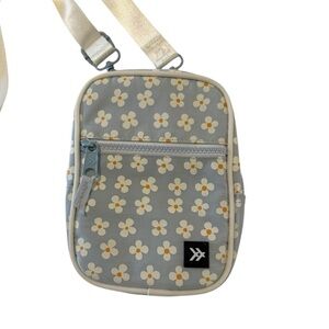 Thread Wallets Floral Crossbody Luna Bag